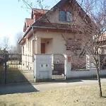 Adam Vendeghaz * Kerekegyháza