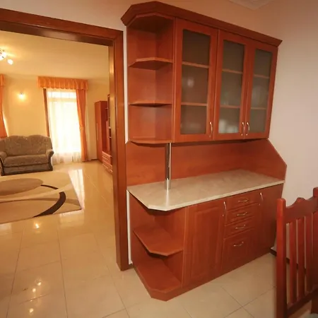 Adam Vendeghaz Apartment Kerekegyhaza